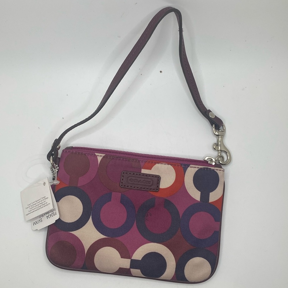 NWT Coach Parker Bordeaux multi op art wristlet